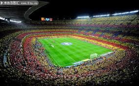 “杰米森”和“古德温”从替补席站了出来，真积极啊！