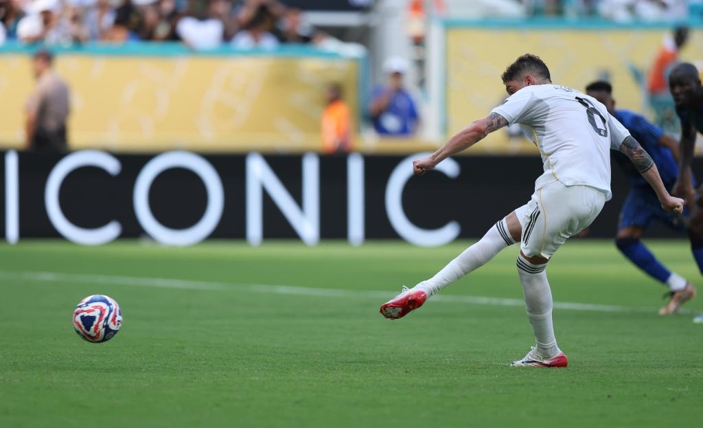 布里斯班站 - 赛前专访 - 埃默森・琼斯_原版视频