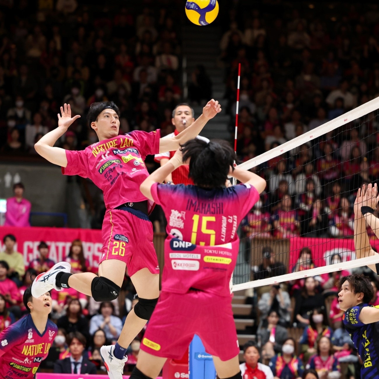 2007 纪录终结：巴里·邦兹击出生涯第 756 轰，正式超越汉克·阿伦成为历史全垒打王